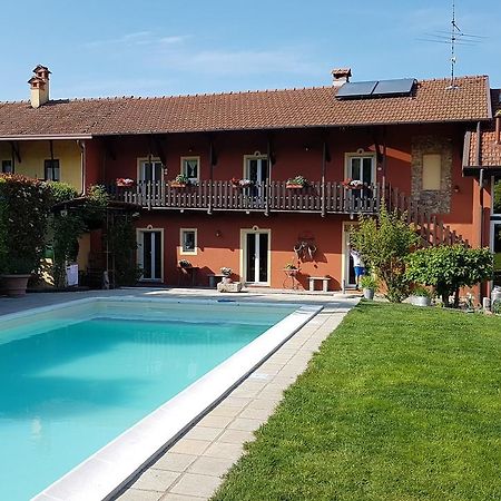B&B La Cascina Di Monia E Mario Borgo Ticino Экстерьер фото