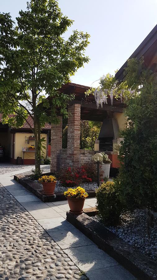 B&B La Cascina Di Monia E Mario Borgo Ticino Экстерьер фото
