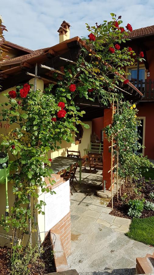B&B La Cascina Di Monia E Mario Borgo Ticino Экстерьер фото