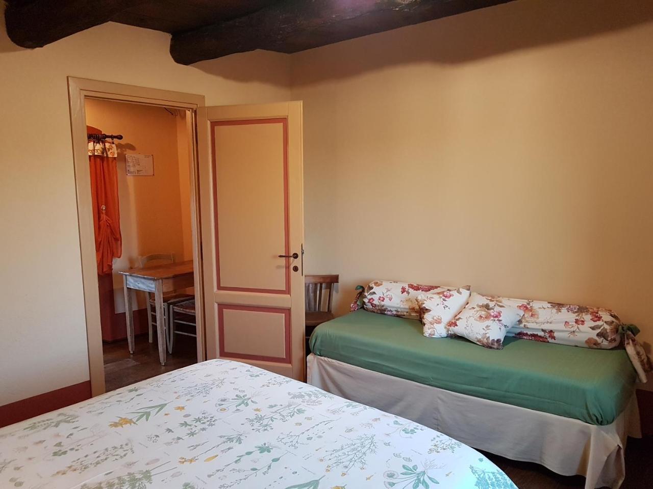 B&B La Cascina Di Monia E Mario Borgo Ticino Экстерьер фото