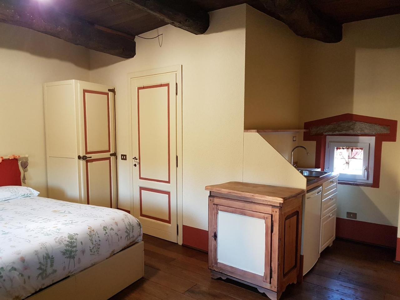 B&B La Cascina Di Monia E Mario Borgo Ticino Экстерьер фото